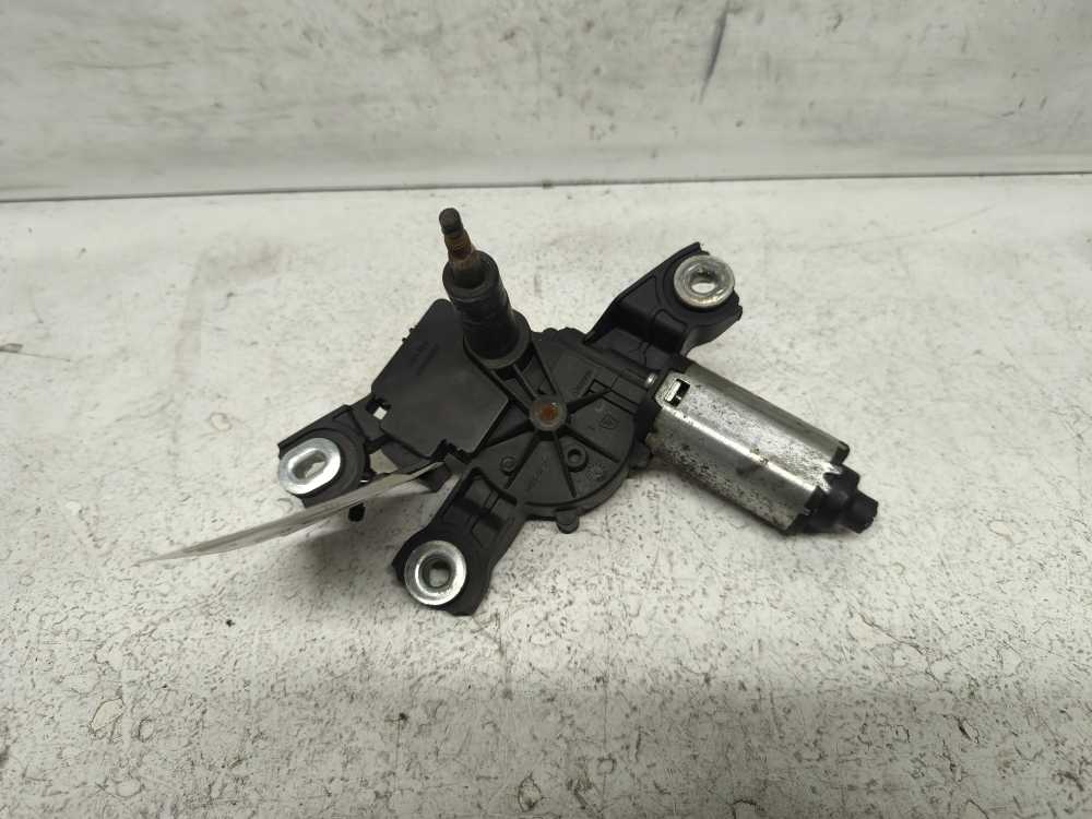 MOTEUR ESSUIE GLACE ARRIERE VW PASSAT B7 VARIANT 2010-2015 - Vue 1